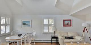 305 Baltimore Avenue Gallery 4