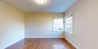 Newly Renovated! 2 bedroom 1 Bath Altadena home with dining room, back porch room and beautiful yard! Gallery 11