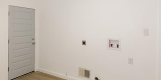 2412 SE 47th Street Gallery 27