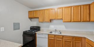 Heather Hills Apartments Gallery 18