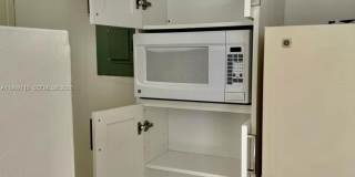 1240 NE 12th Ave Gallery 27