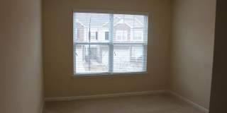 Room in 3 Bedroom Home in Cary Gallery 6