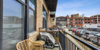 215 N Aberdeen Street Gallery 18
