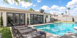 423 N 73rd Place Gallery 4