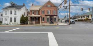 824 N QUEEN Street Gallery 1