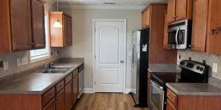 2118 Queen Elizabeth Lane Gallery 6