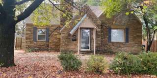 2204 South Greenwood Avenue 2204 South Greenwood Avenue Gallery 1