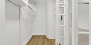 5415 N SHERIDAN Road Gallery 21