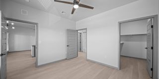 Retreat at Eastlake Gallery 9