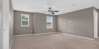 Large 4 bedroom home in Oakleaf Gallery 21