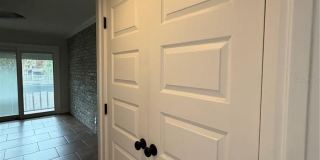 211 CROWN OAKS WAY Gallery 20