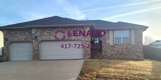 Spacious 3 Bedroom Home Ready for Move In! Gallery 1