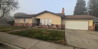 Charming 3-Bed, 2-Bath Home with Open Concept Gallery 1