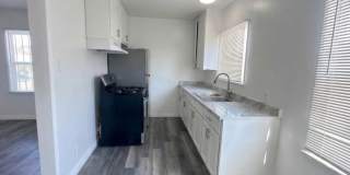 1124-1128 W. 110th Gallery 1