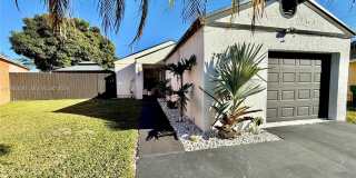 2451 SW 85th Ter Gallery 1