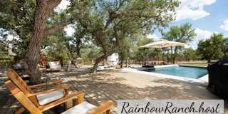 Extravagant 5 Star Vacation Home - Your Private Retreat in Hill Country, Wimberley Texas Gallery 1