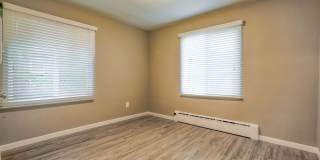 Uptown Lake Oswego Gallery 17