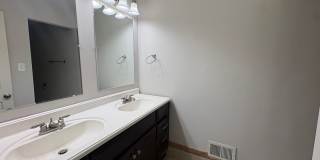 Large Lakefront Home Minutes from Downtown Greenville! Gallery 10
