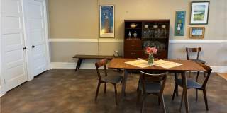 136 E State Street Gallery 15