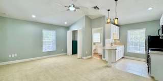 14541 Cotswolds Dr Unit B Gallery 3