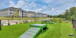 MacArthur Park Apartments Gallery 6