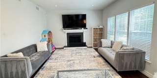 432 Jarrard Street Gallery 10