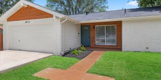 5815 Freemans Farm St Gallery 1