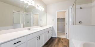 Beautiful 3 Bed, 2.5 Bath Townhome Beautiful 3 Bed, 2.5 Bath Townhome Gallery 15