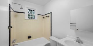 2816 ELLICOTT Street NW Gallery 31