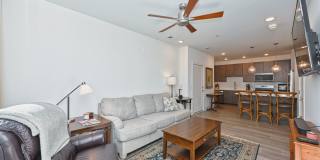 **2022-BUILT CONDO IN THE HEART OF WEDGEWOOD-HOUSTON WALKING DISTANCE TO GEODIS PARK** Gallery 14