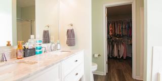 3 Bedroom 2.5 Bathroom with Large Fence Yard Gallery 20
