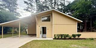 1009 Louisburg Place Gallery 1