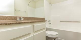 Emerald Court Apartment Homes Gallery 50