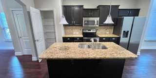 3 Bed, 2.5 Bath Townhome 1 Mile from Downtown Franklin Gallery 7