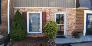 Blacksburg 2 Bedroom Townhouse- Available in July 2025 Gallery 1