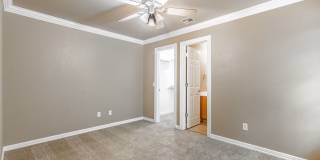 Great duplex in a great location Gallery 16