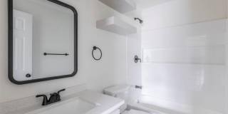 2208 Gurley Avenue Gallery 13