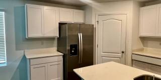 Like-New 2025 4-bedroom home for rent Gallery 6