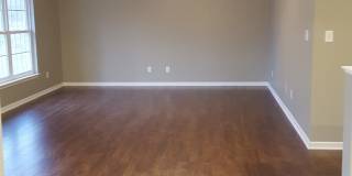 3 bed, 2 bath Home with GARAGE! Gallery 3