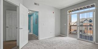 Charming Englewood Condo | 2 Bedrooms, Covered Parking & Community Pool Gallery 13