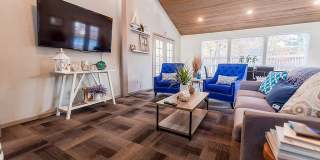 The Lakes Gallery 14