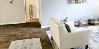 Laurel Oaks Gallery 6