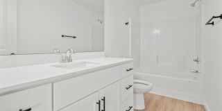 Brand New Condo 3bd 2.5 ba for RENT!! Gallery 6