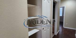3-bedroom 2-bath home with den located in Edgewater Gallery 15