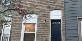 Beautifully Updated Townhome in Prime Location – Move-In Ready! Gallery 1