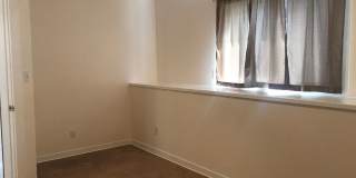 Rockridge Duplex | 3 Bed / 2 Bath | Hardwood Floors | Dogs Considered Rockridge Duplex | 3 Bed / 2 Bath | Hardwood Floors | Dogs Considered Gallery 14