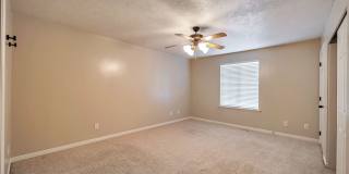 Beautiful Riverton Townhome in Gated Community w 1 car garage attached Gallery 18