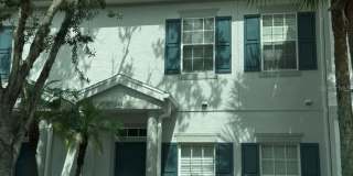 2432 CARAVELLE Circle Gallery 1