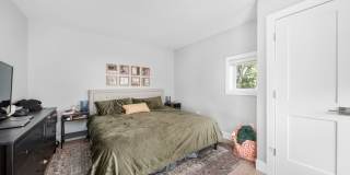 EAST FRANKLINTON ARTIST DISTRICT!  SUNNY NEWLY RENOVATED HOME on DOUBLE LOT Gallery 16