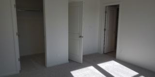 Exquisite 3 Bed 2.5 Bath Single Family Home Gallery 35